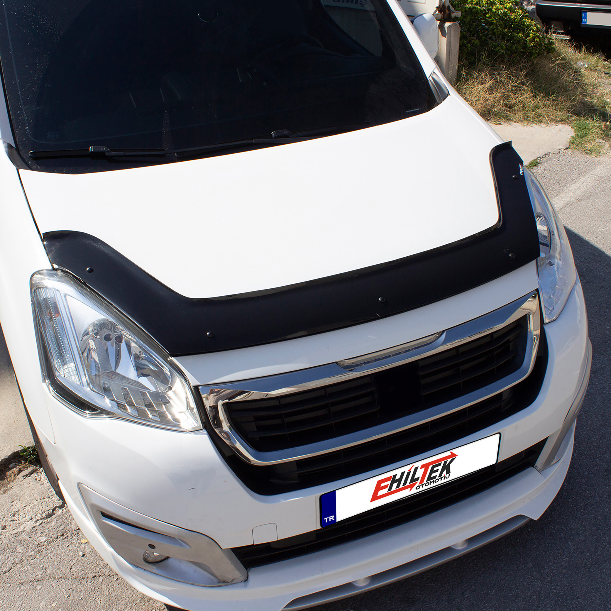 Peugeot Partner (2015-2018) - Ön Kaput Rüzgarlığı - (1 Parça ABS Plastik) - (TİCARİ-4 mm)