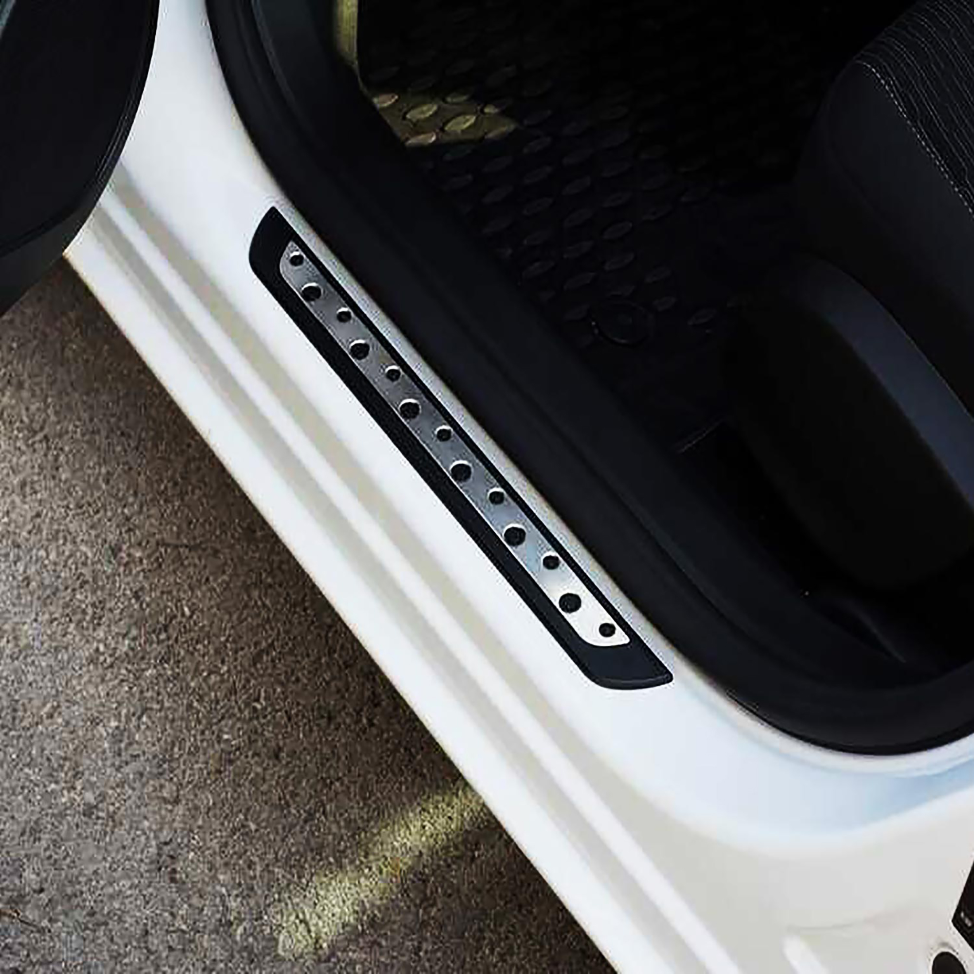 Ford Fiesta (2017+) - Kapı Eşiği - Dotline - (4 Parça Abs Krom) - (HB 5K-Universal)